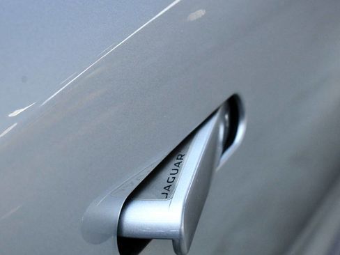 Used 2016 Jaguar F-TYPE S image 31