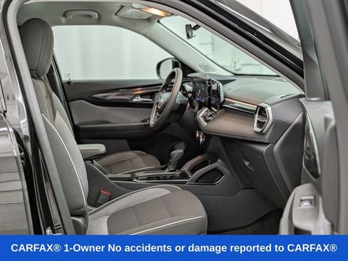 Used 2025 Chevrolet TrailBlazer LT AWD/4WD image 19