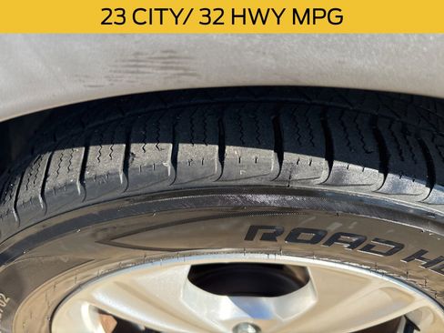 Used 2016 Ford Escape SE FWD image 11