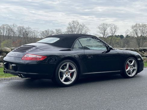 Used 2006 Porsche 911 Carrera S RWD image 25