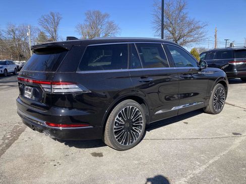 New 2025 Lincoln Aviator Black Label image 3