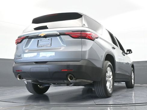 Used 2023 Chevrolet Traverse LS FWD image 57