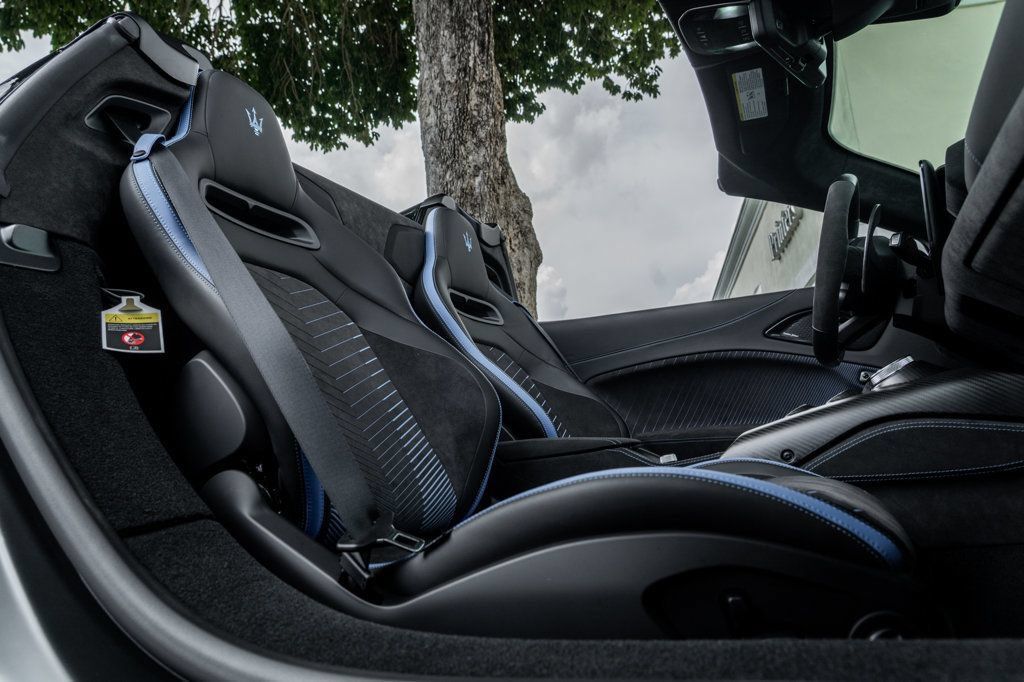 Used 2023 Maserati MC20 Spyder RWD image 23