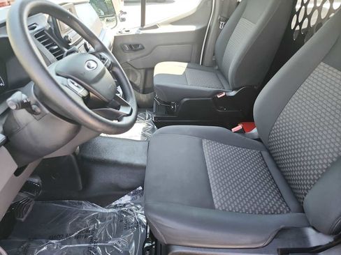 Used 2025 Ford Transit 250 Low Roof w/ Exterior Upgrade Package RWD image 15