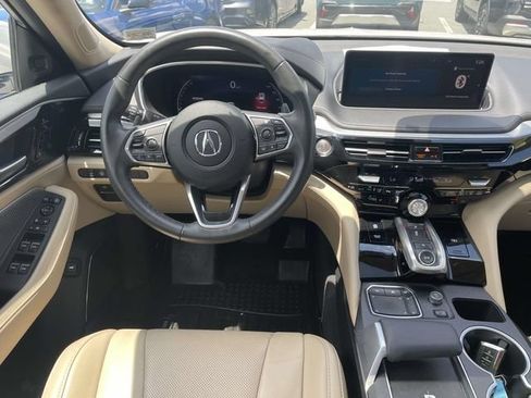 Used 2023 Acura MDX SH-AWD w/ Technology Package image 2