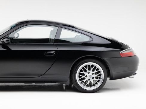 Used 2001 Porsche 911 GT3 RS image 23