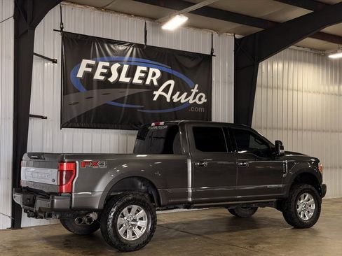 Used 2017 Ford F250 Platinum w/ Platinum Ultimate Package AWD/4WD image 11