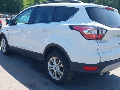 Used 2018 Ford Escape SE AWD/4WD image 2