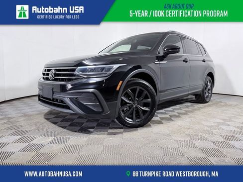 Used 2022 Volkswagen Tiguan SE AWD/4WD image 1