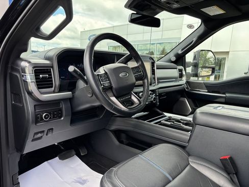 Used 2025 Ford F250 Platinum w/ FX4 Off-Road Package AWD/4WD image 20