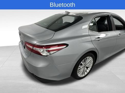 Used 2019 Toyota Camry L image 3