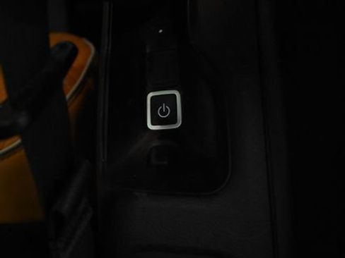 Used 2022 Chrysler Pacifica Pinnacle image 25