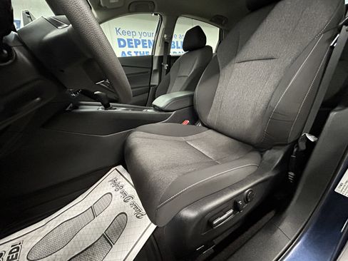 Used 2023 Honda Accord EX image 12