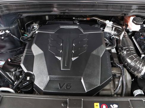 Used 2024 Kia Carnival LX image 31