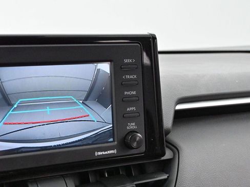 Used 2022 Toyota RAV4 XLE AWD/4WD image 21