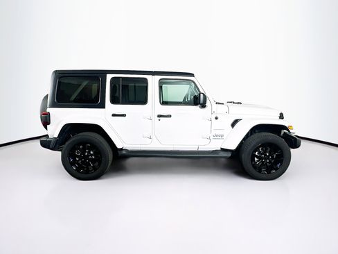 Used 2023 Jeep Wrangler Sahara w/ Cold Weather Group image 10