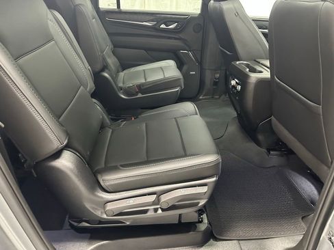 Used 2023 GMC Yukon XL Denali AWD/4WD image 54