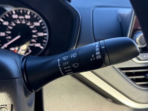 Used 2022 Nissan Altima 2.5 SV image 23