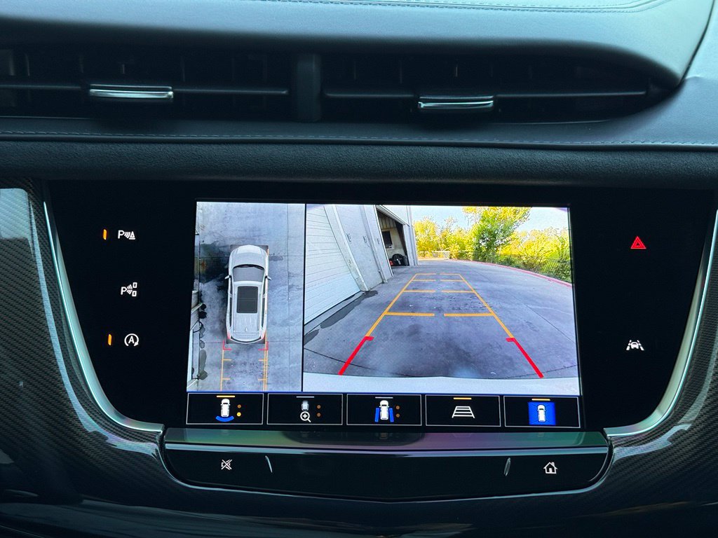 Used 2024 Cadillac XT6 Premium Luxury w/ Platinum Package AWD/4WD image 14