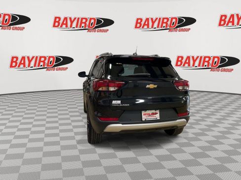 Used 2026 Chevrolet TrailBlazer LT w/ LT Cold Weather Package FWD image 7