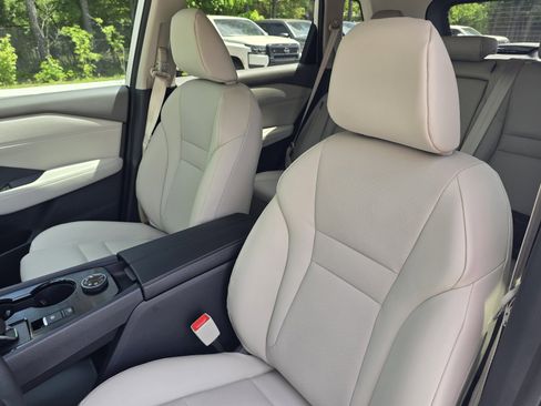 New 2026 Nissan Rogue SV AWD/4WD image 12