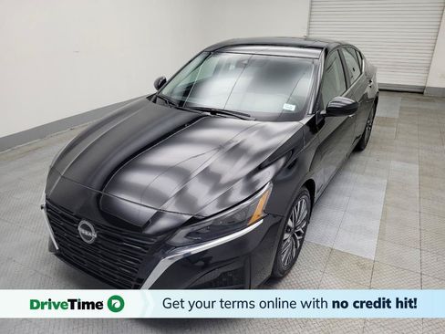 Used 2025 Nissan Altima 2.5 SV w/ SV Premium Package FWD image 1