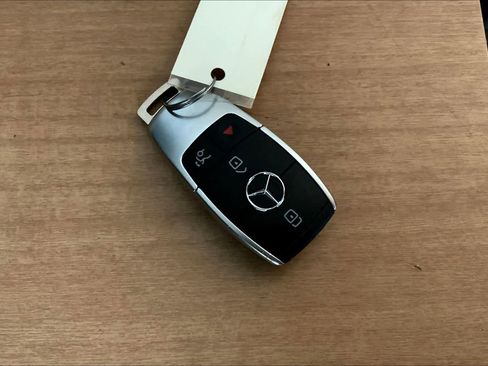 Used 2022 Mercedes-Benz GLE 350 4MATIC image 29
