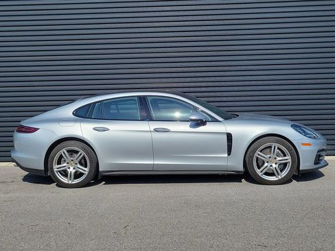 Certified 2018 Porsche Panamera RWD image 8