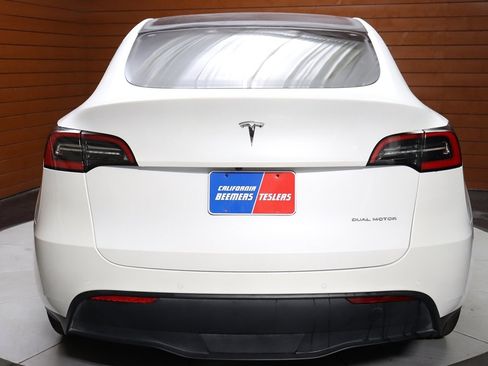 Used 2023 Tesla Model Y Long Range image 46