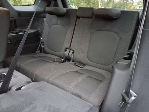 Used 2024 Honda Pilot Sport image 10