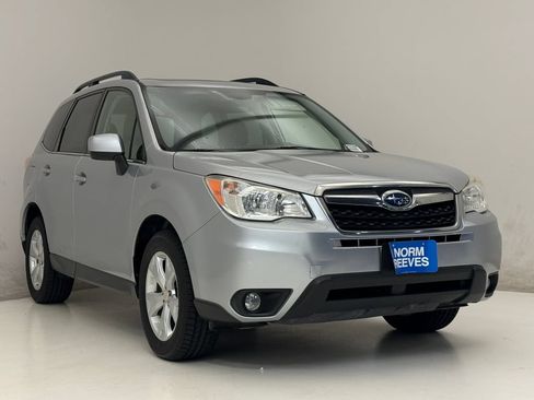 Used 2015 Subaru Forester 2.5i Limited AWD/4WD image 4