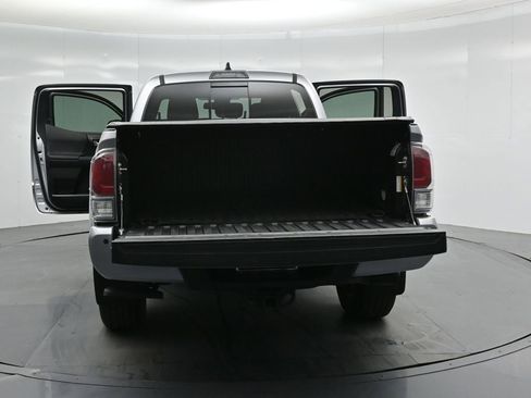 Used 2021 Toyota Tacoma TRD Sport w/ Technology Package image 31