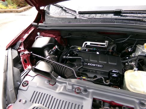 Used 2016 Chevrolet Trax LT w/ LT Convenience Package image 25