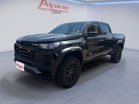 Certified 2024 Chevrolet Colorado Trail Boss w/ Technology Package AWD/4WD image 1