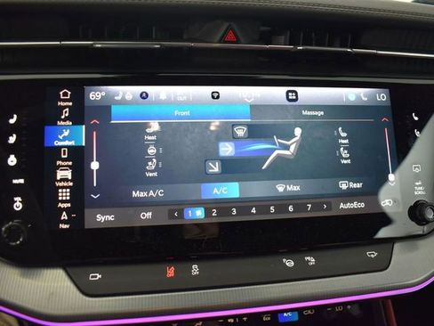 Used 2025 Jeep Wagoneer S Launch Edition w/ Trailer Tow Group image 23