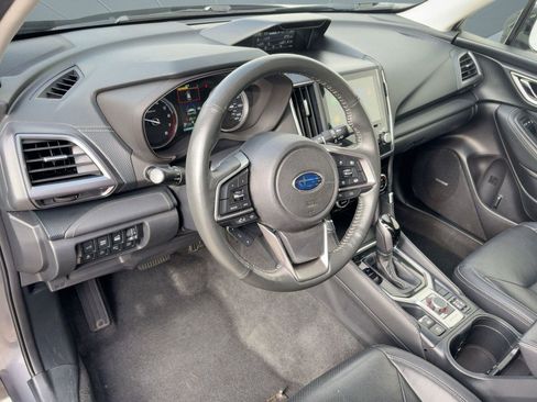 Used 2022 Subaru Forester Touring image 4