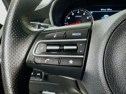 Used 2023 Kia Stinger GT2 RWD image 11