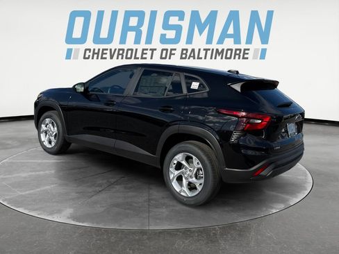 New 2026 Chevrolet Trax LS w/ LS Convenience Package image 4