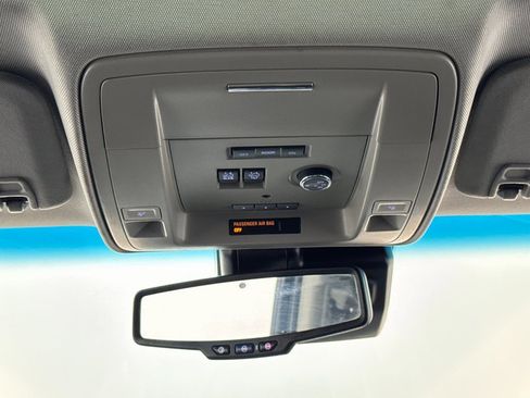 Used 2015 GMC Yukon Denali w/ Premium Package image 33