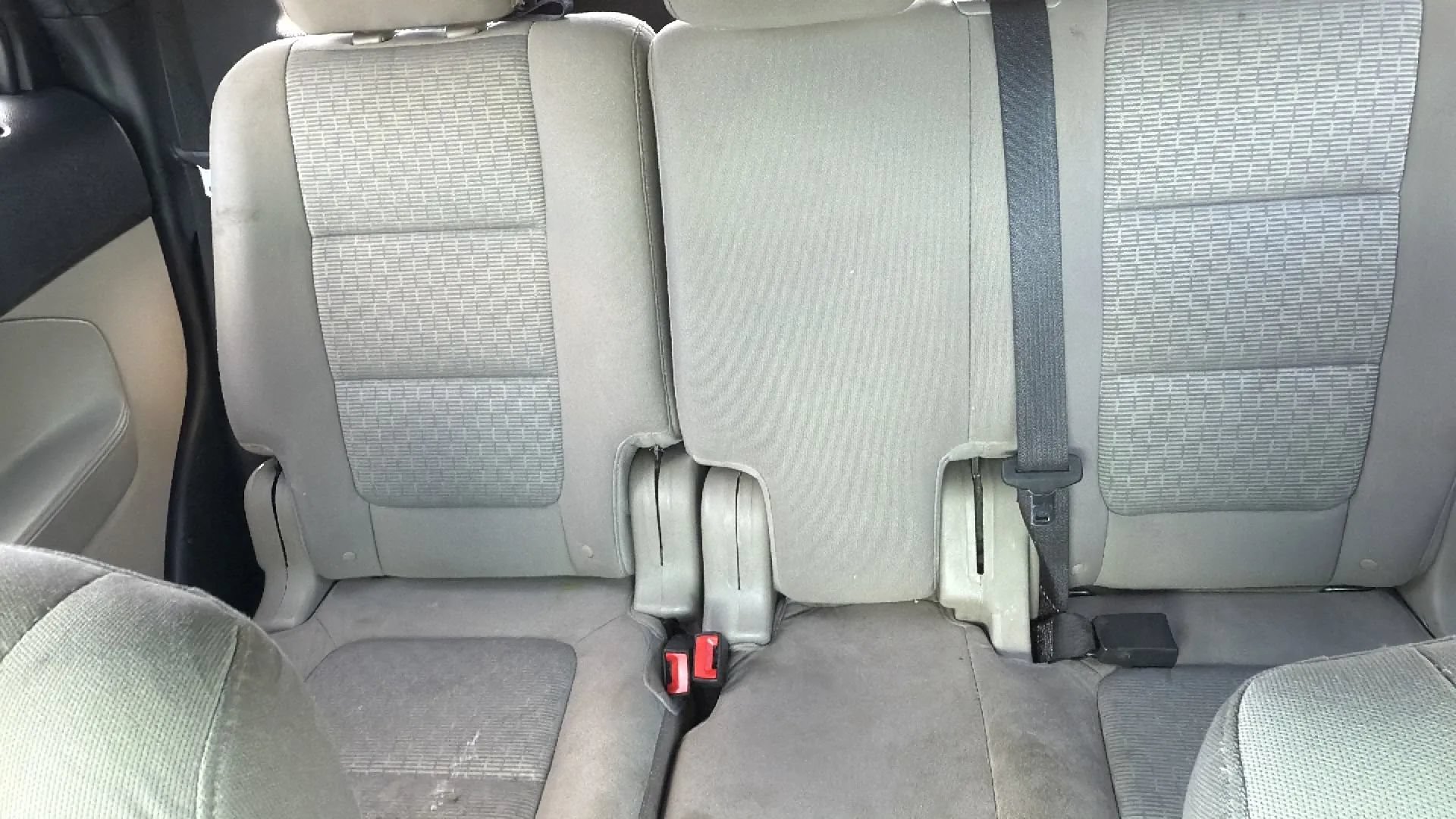 Used 2014 Ford Explorer XLT w/ Equipment Group 201A FWD image 17