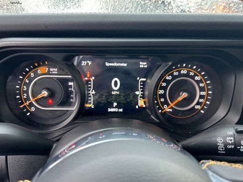 Used 2024 Jeep Wrangler Sahara w/ Technology Group image 14