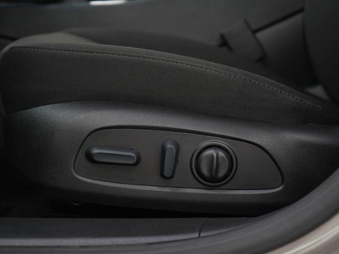 Used 2024 Chevrolet Malibu LT image 21