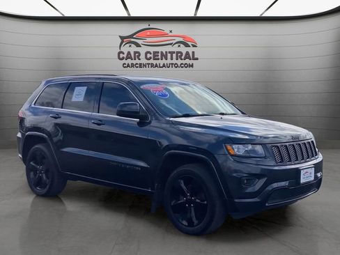 Used 2015 Jeep Grand Cherokee Altitude AWD/4WD image 7