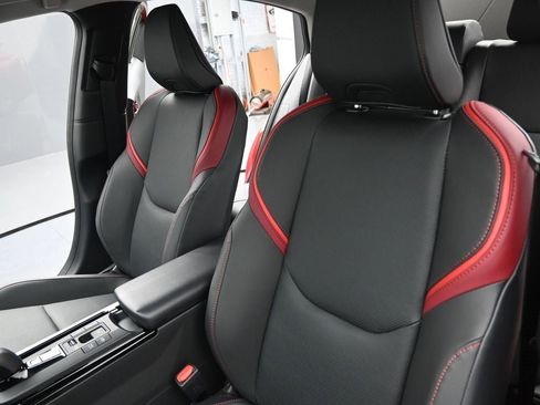 New 2026 Toyota Prius Plug-In Hybrid image 9