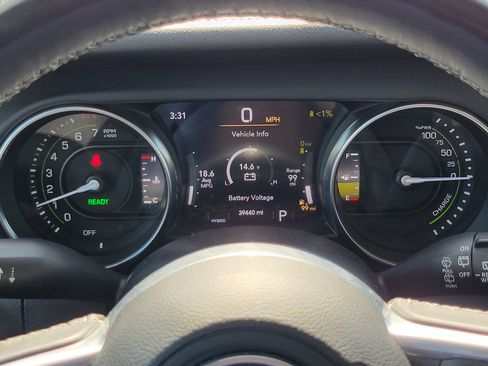 Used 2021 Jeep Wrangler Unlimited Sahara w/ Cold Weather Group image 9