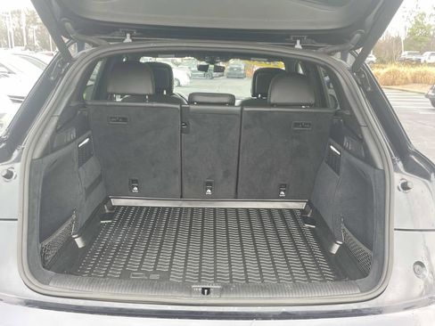 Used 2020 Audi Q5 2.0T Premium w/ Titanium Sport Package image 10