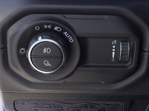 Used 2026 Jeep Gladiator Rubicon AWD/4WD image 14