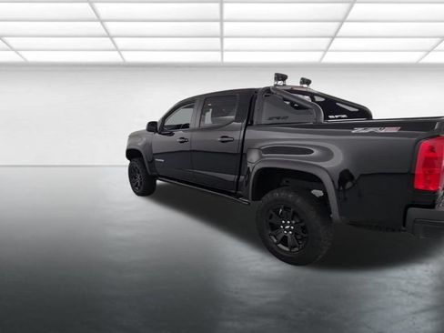 Used 2019 Chevrolet Colorado ZR2 w/ ZR2 Midnight Special Edition AWD/4WD image 6