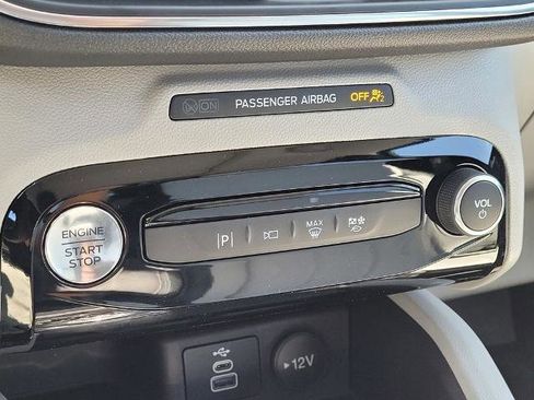 New 2025 Ford Escape SE w/ PHEV Premium Package image 22