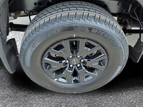 New 2026 Nissan Frontier SV w/ Tow Package image 9
